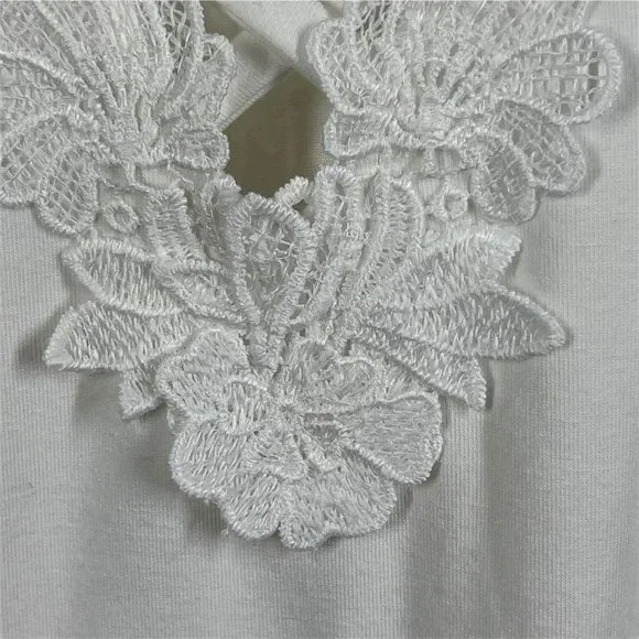 Torrid Embroidered Blouse 1X White Floral - Picture 7 of 8